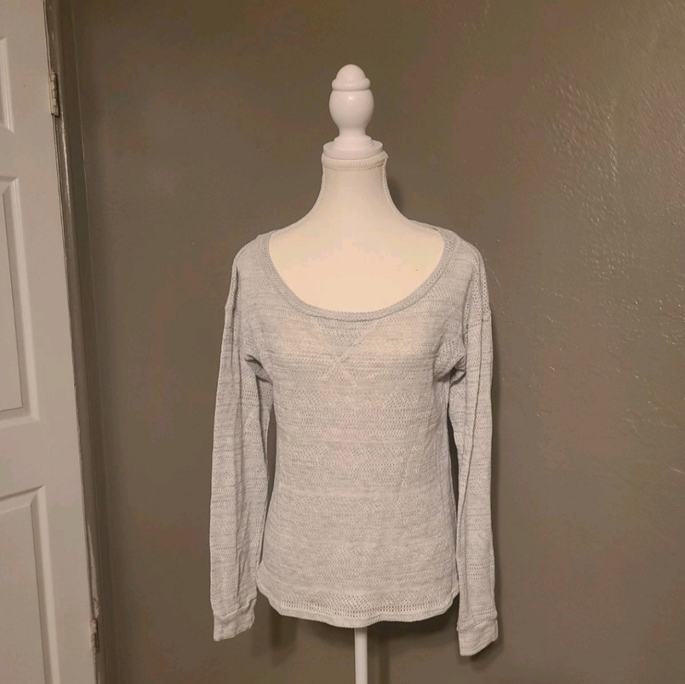 AG Women's Comy Cozy Light Gray Knit Perforated Top NWOT Small - Picture 9 of 9
